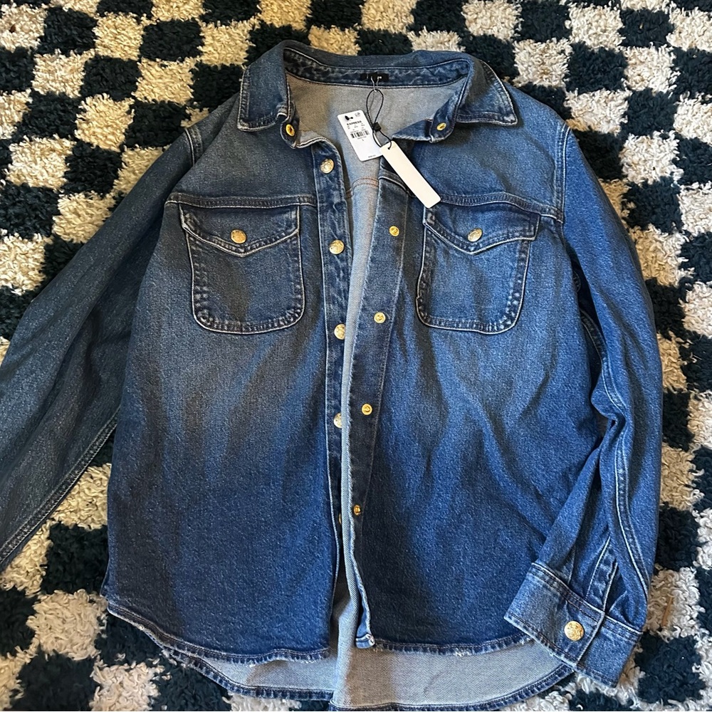 🆕🏷️ Express Denim oversized snap Shacket  Size L✨ mwt